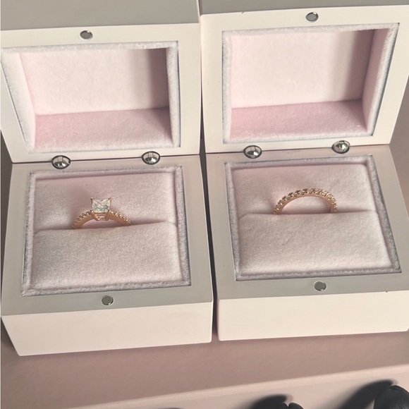 Engagement wedding ring set gold diamonds - Picture 9 of 16